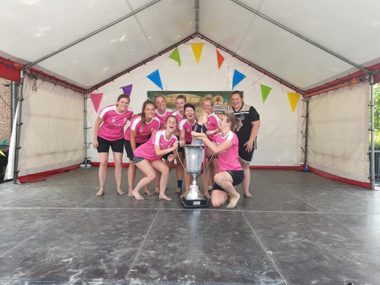 Winnaars beachsoccer dames